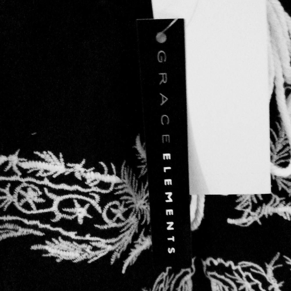 Grace Elements black and white top NWT - Picture 5 of 7